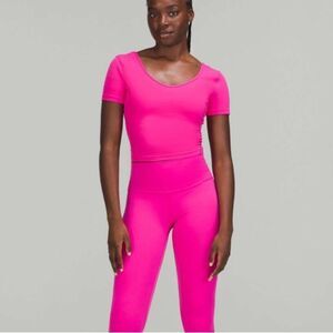 Lululemon Align Long‎ Sleeve Shirt
Hot Pink Size 6 NWT